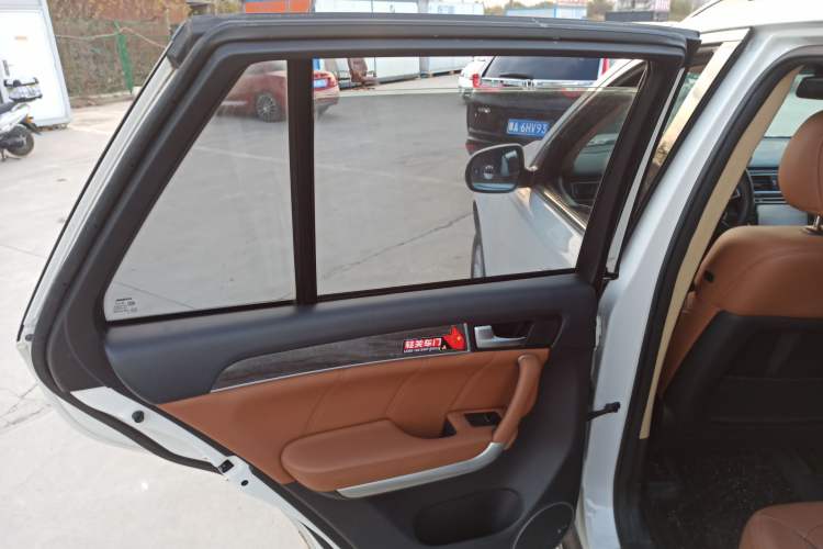 Used Haval H8 2015 2.0T Two-Wheel Drive Comfort Version Left Rear Door Interior