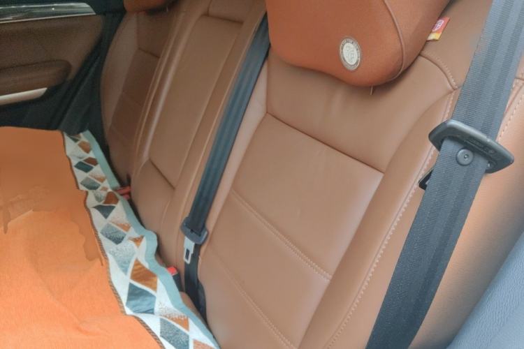 Used Haval H8 2015 2.0T Four-Wheel Drive Luxury Model Left Rear Seat