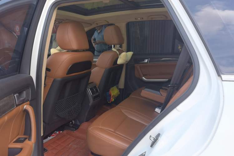 Used Haval H8 2015 2.0T Four-Wheel Drive Comfort Version Left Rear Seat
