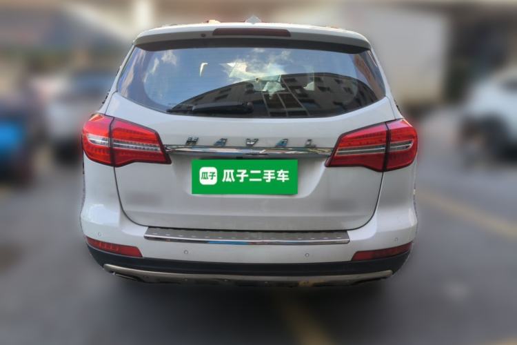 Used Haval H8 2015 2.0T Two-Wheel-Drive Luxury Version Rear