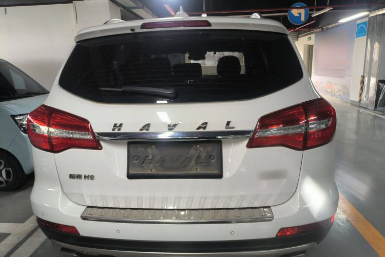 Used Haval H8 2015 2.0T Two-Wheel-Drive Luxury Version Rear