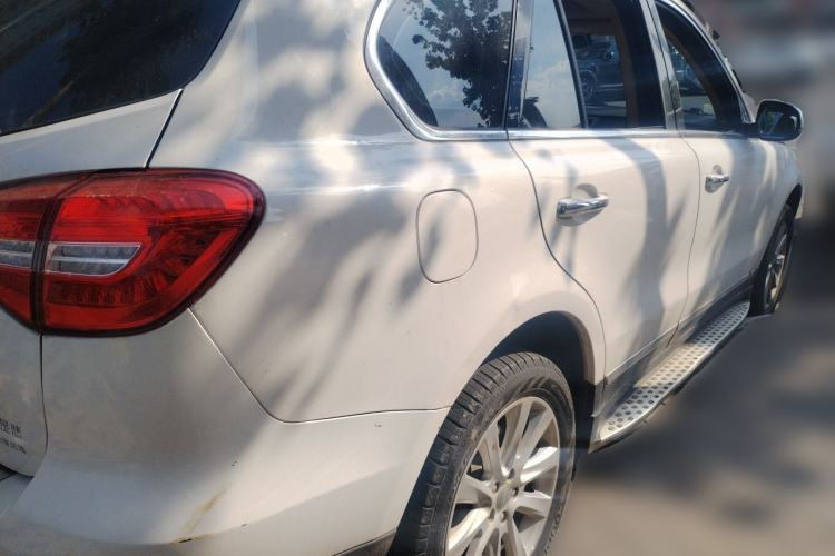Used Haval H8 2015 2.0T Two-Wheel Drive Comfort Version Rear Right 45 Deg