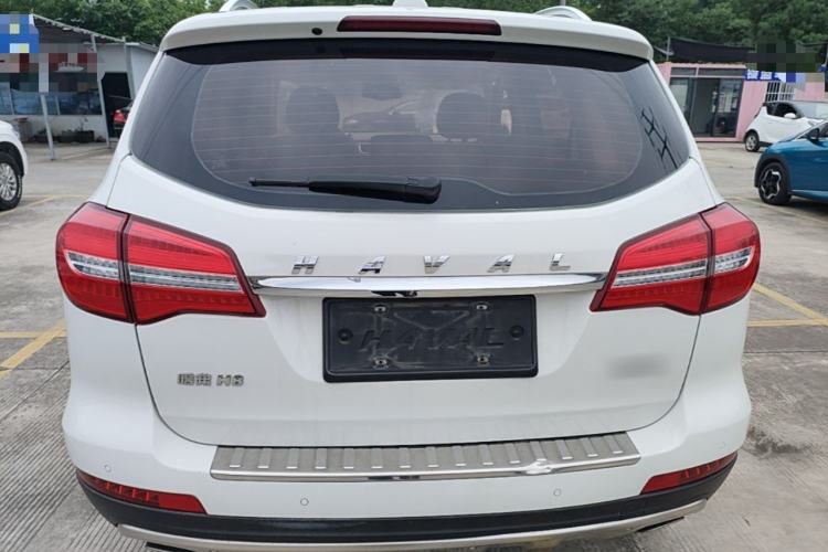 Used Haval H8 2015 2.0T Two-Wheel-Drive Luxury Version Rear
