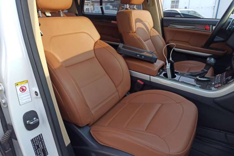 Used Haval H8 2015 2.0T Two-Wheel Drive Comfort Version Right Front Seat