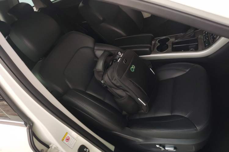Used Haval H8 2015 2.0T Two-Wheel-Drive Standard Version Right Front Seat