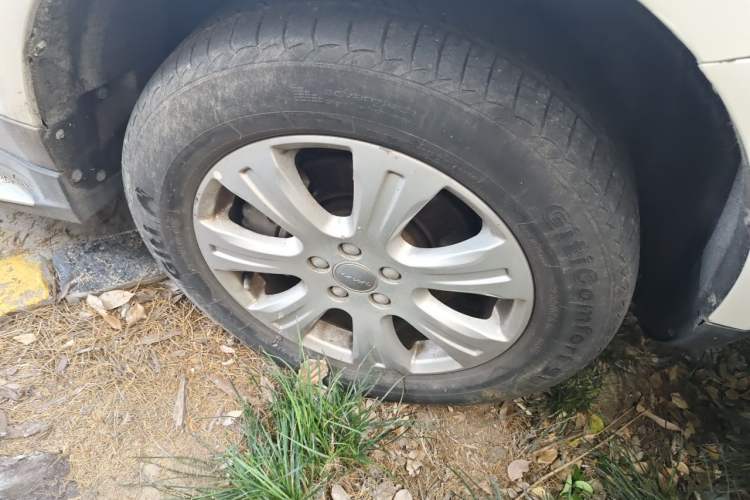 Used Haval H8 2015 2.0T Two-Wheel-Drive Standard Version Right Front Wheel Hub