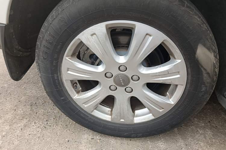 Used Haval H8 2015 2.0T Two-Wheel-Drive Standard Version Right Rear Wheel Hub