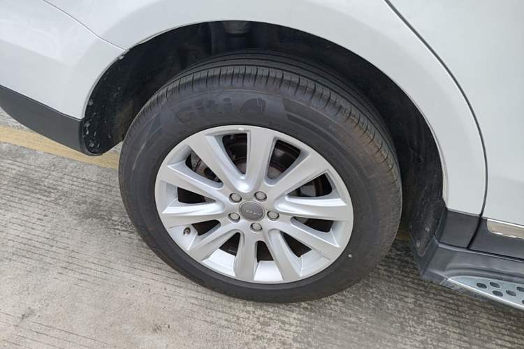 Used Haval H8 2015 2.0T Two-Wheel-Drive Luxury Version Right Rear Wheel Hub