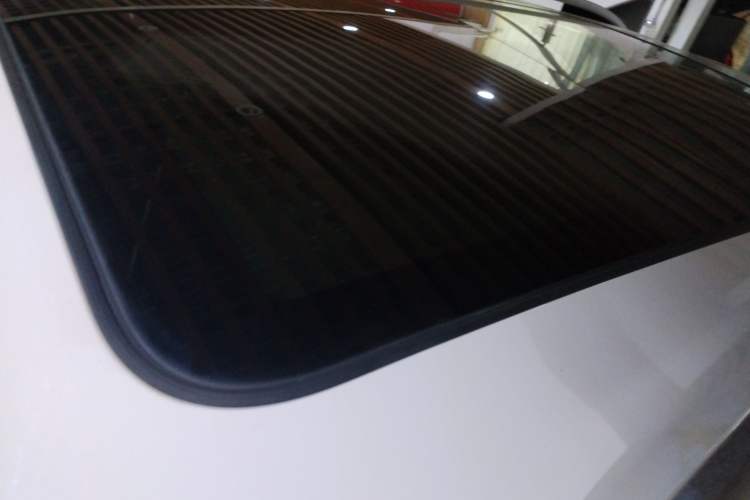 Used Haval H8 2015 2.0T Two-Wheel-Drive Elite Version Roof
