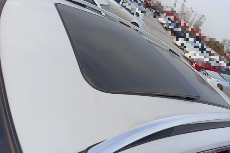 Used Haval H8 2015 2.0T Two-Wheel Drive Comfort Version Roof