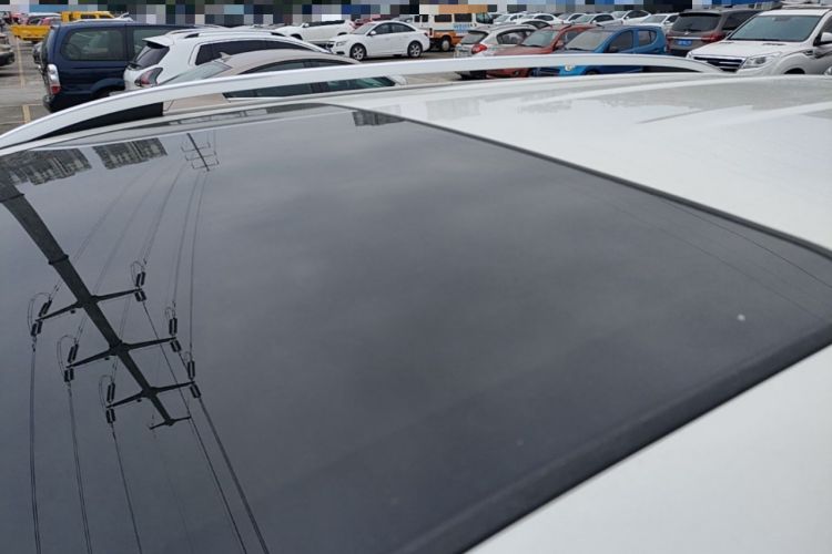 Used Haval H8 2015 2.0T Two-Wheel-Drive Luxury Version Roof