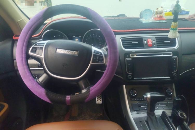 Used Haval H8 2015 2.0T Two-Wheel Drive Comfort Version Steering Wheel
