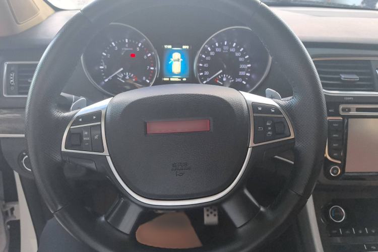 Used Haval H8 2015 2.0T Two-Wheel Drive Comfort Version Steering Wheel