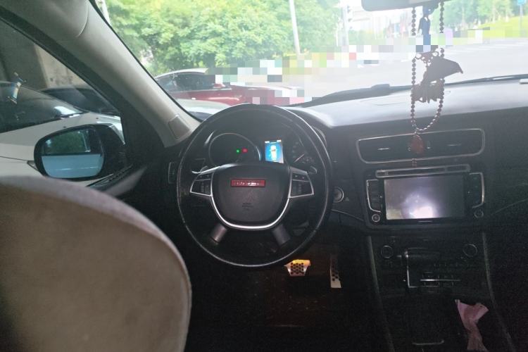 Used Haval H8 2015 2.0T Two-Wheel Drive Comfort Version Steering Wheel