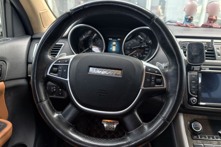 Used Haval H8 2015 2.0T Two-Wheel-Drive Elite Version Steering Wheel