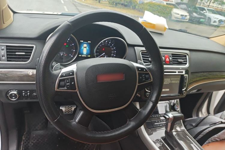 Used Haval H8 2015 2.0T Four-Wheel Drive Comfort Version Steering Wheel