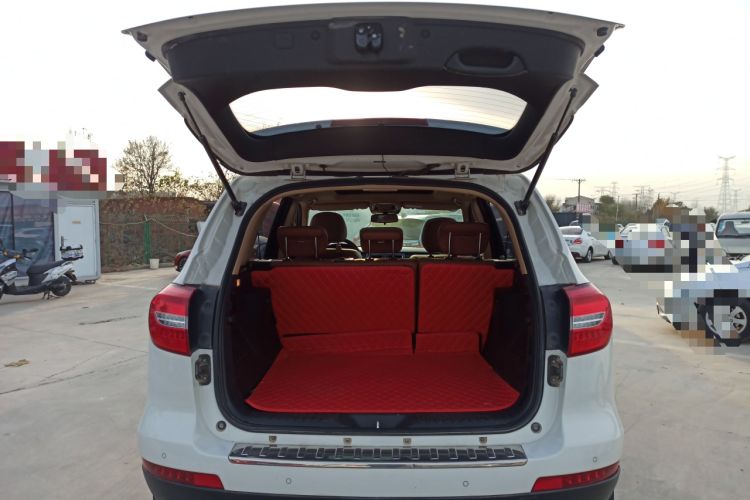 Used Haval H8 2015 2.0T Two-Wheel Drive Comfort Version Trunk