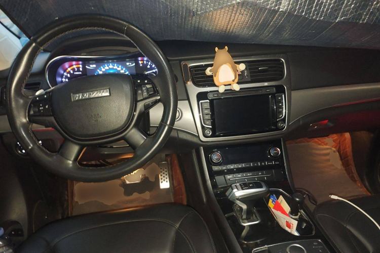 Used Haval H8 2017 2.0T Gasoline 4x4 Smart Enjoyment Version Center Console