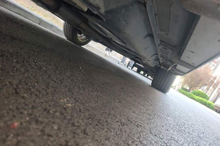 Used Haval H8 2017 2.0T Gasoline Two-Wheel Drive Smart Edition Chassis Front Left