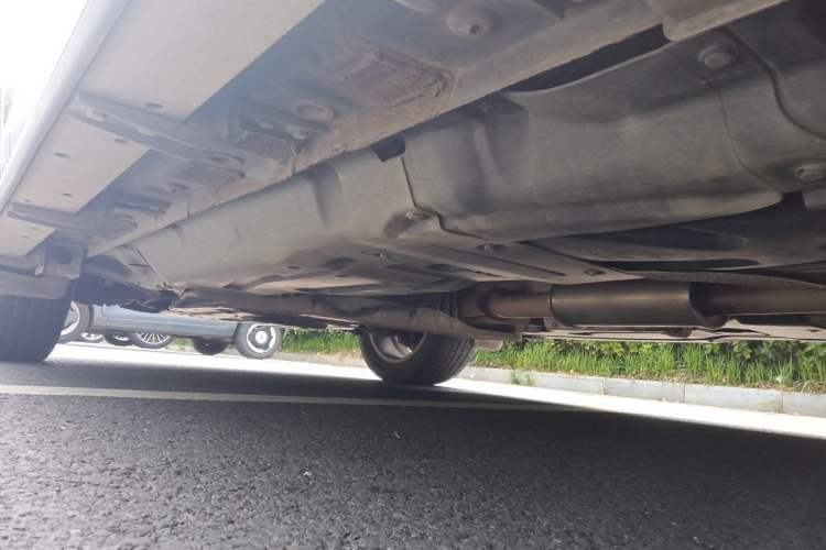 Used Haval H8 2017 2.0T Gasoline Two-Wheel Drive Enjoyment Version Chassis Rear Left