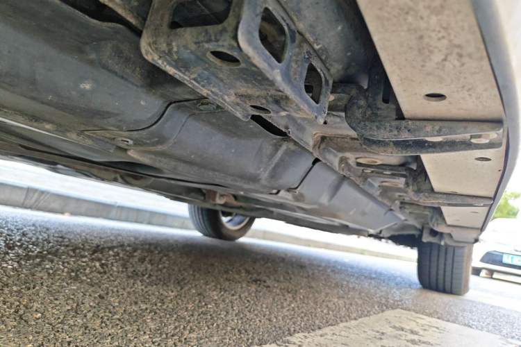 Used Haval H8 2017 2.0T Gasoline 4x4 Smart Enjoyment Version Chassis Rear Right