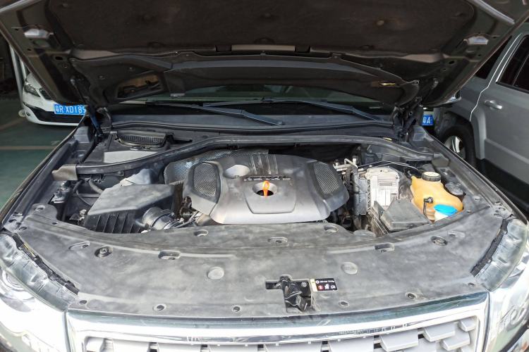 Used Haval H8 2017 2.0T Gasoline 4x4 Smart Enjoyment Version Engine Bay