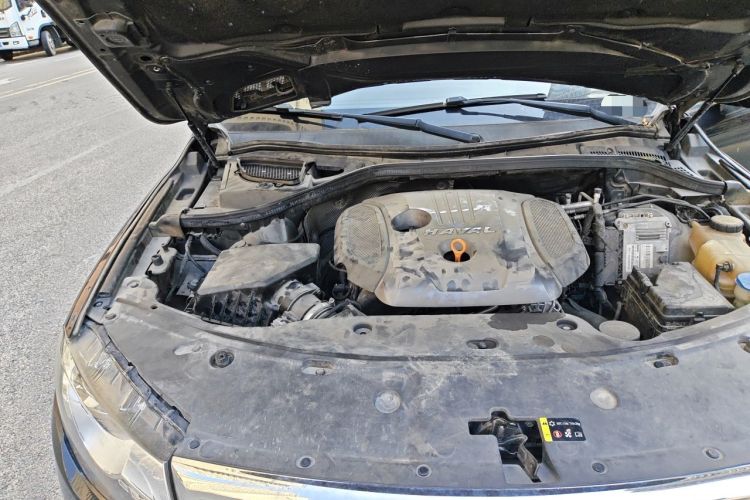 Used Haval H8 2017 2.0T Gasoline 4x4 Smart Enjoyment Version Engine Bay Right