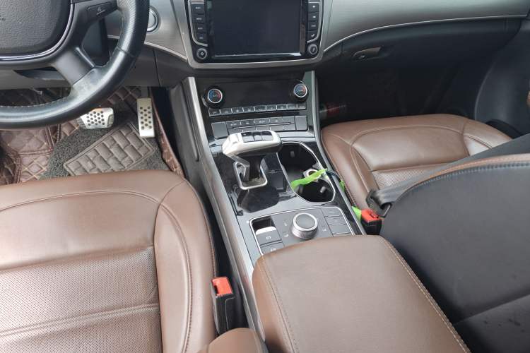 Used Haval H8 2017 2.0T Gasoline 4x4 Smart Enjoyment Version Gear Lever