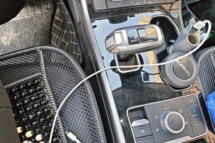 Used Haval H8 2017 2.0T Gasoline 4x4 Smart Enjoyment Version Gear Lever