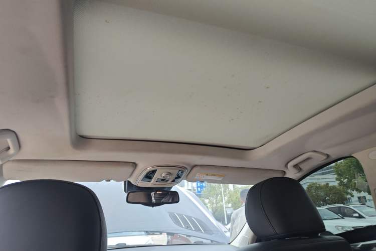 Used Haval H8 2017 2.0T Gasoline 4x4 Smart Enjoyment Version Headliner
