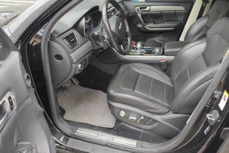 Used Haval H8 2017 2.0T Diesel 4x4 Smart Enjoyment Version Interior 3