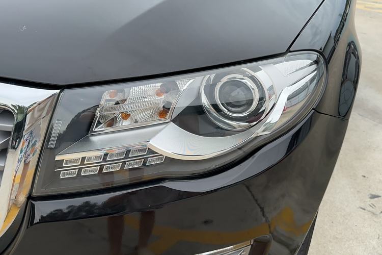 Used Haval H8 2017 2.0T Gasoline 4x4 Smart Enjoyment Version Left Front Headlight