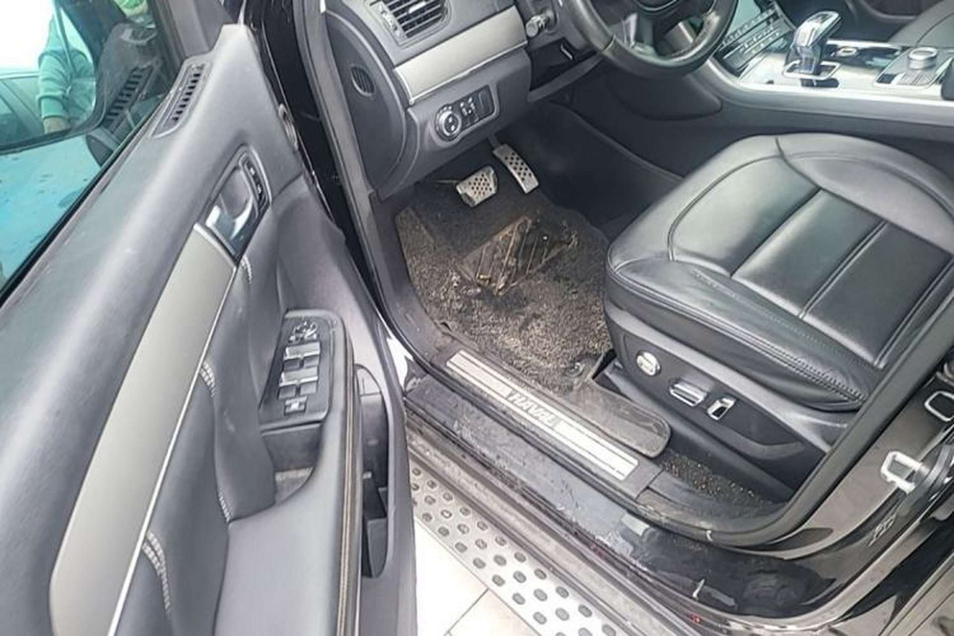 Used Haval H8 2017 2.0T Gasoline Two-Wheel Drive Enjoyment Version Left Front Seat