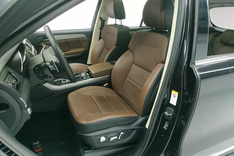 Used Haval H8 2017 2.0T Gasoline Two-Wheel Drive Smart Edition Left Front Seat