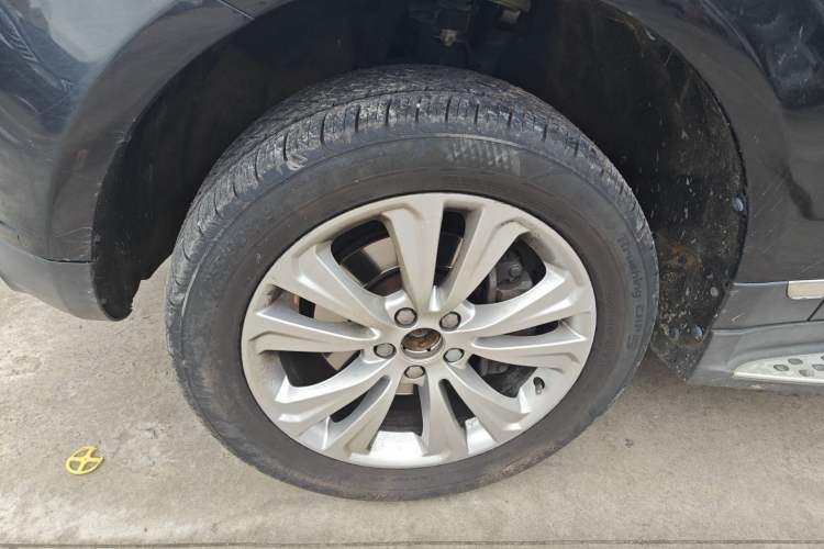 Used Haval H8 2017 2.0T Gasoline 4x4 Smart Enjoyment Version Left Front Wheel Hub