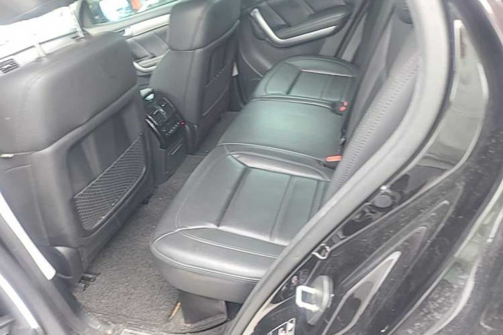Used Haval H8 2017 2.0T Gasoline Two-Wheel Drive Enjoyment Version Left Rear Seat