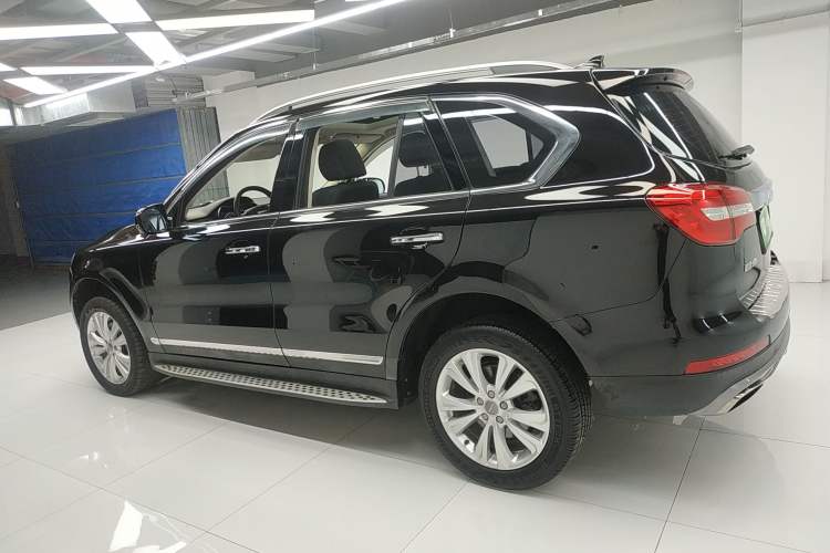 Used Haval H8 2017 2.0T Gasoline Two-Wheel Drive Smart Edition Left Side