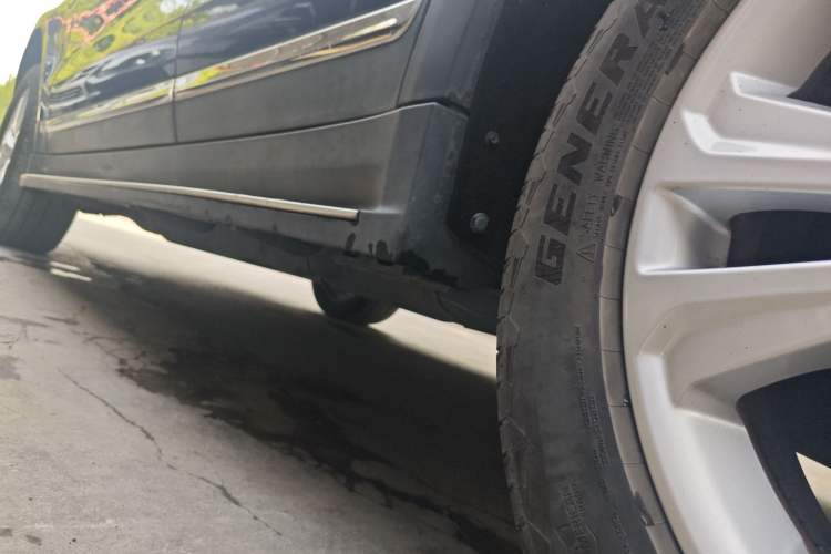 Used Haval H8 2017 2.0T Gasoline Two-Wheel Drive Smart Edition Left Side Sill