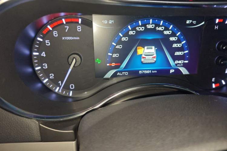 Used Haval H8 2017 2.0T Gasoline 4x4 Smart Enjoyment Version Odometer Close Up