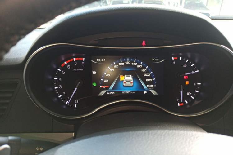 Used Haval H8 2017 2.0T Gasoline 4x4 Smart Enjoyment Version Odometer Close Up