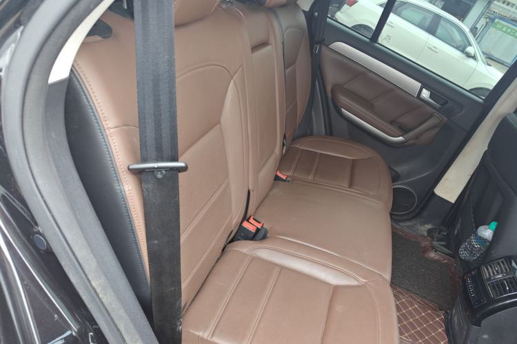 Used Haval H8 2017 2.0T Gasoline 4x4 Smart Enjoyment Version Right Front Seat