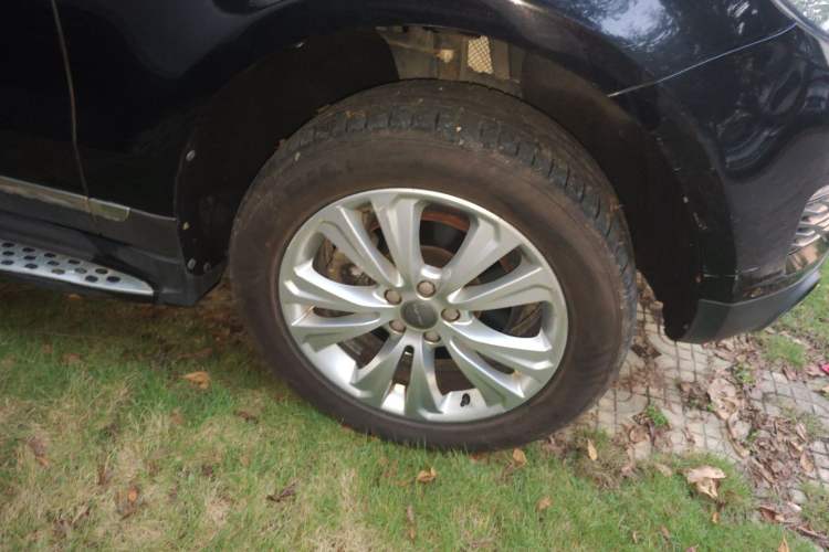 Used Haval H8 2017 2.0T Gasoline 4x4 Smart Enjoyment Version Right Front Wheel Hub