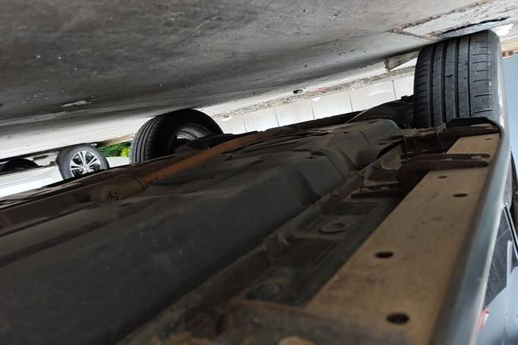 Used Haval H8 2017 2.0T Gasoline 4x4 Enjoyment Model Right Side Sill