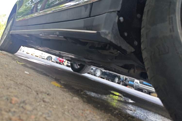 Used Haval H8 2017 2.0T Gasoline Two-Wheel Drive Smart Edition Right Side Sill