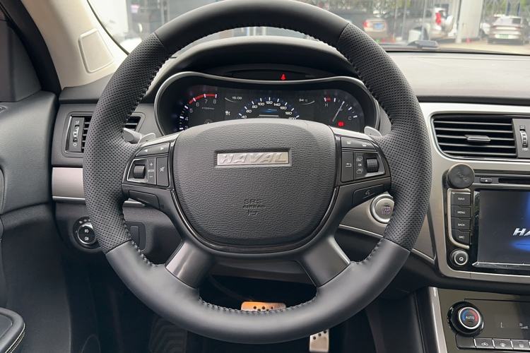 Used Haval H8 2017 2.0T Gasoline 4x4 Smart Enjoyment Version Steering Wheel
