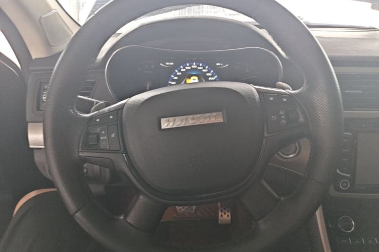 Used Haval H8 2017 2.0T Gasoline Two-Wheel Drive Smart Edition Steering Wheel