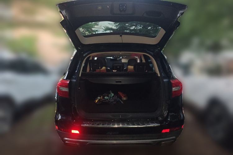 Used Haval H8 2017 2.0T Gasoline 4x4 Smart Enjoyment Version Trunk