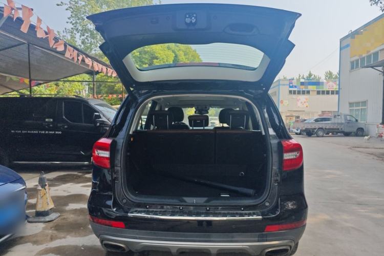 Used Haval H8 2017 2.0T Gasoline Two-Wheel Drive Smart Edition Trunk