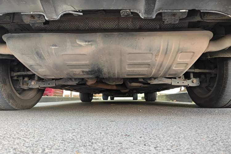 Used Haval H8 2017 2.0T Gasoline Two-Wheel Drive Smart Edition Chassis Rear