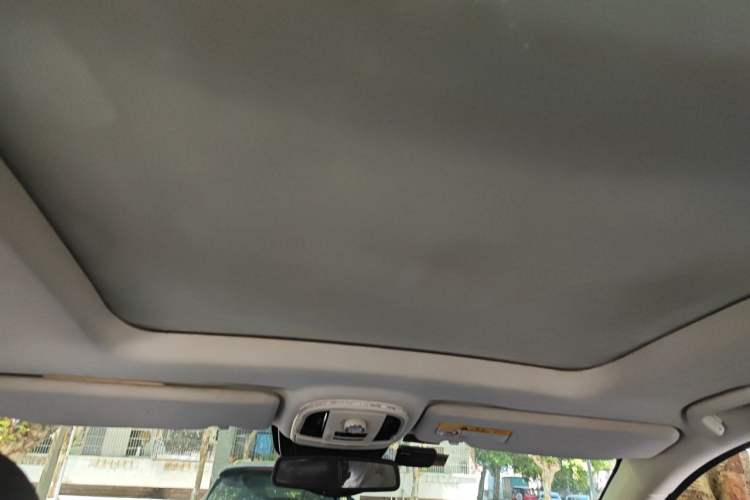 Used Haval H8 2017 2.0T Gasoline Two-Wheel Drive Smart Edition Headliner